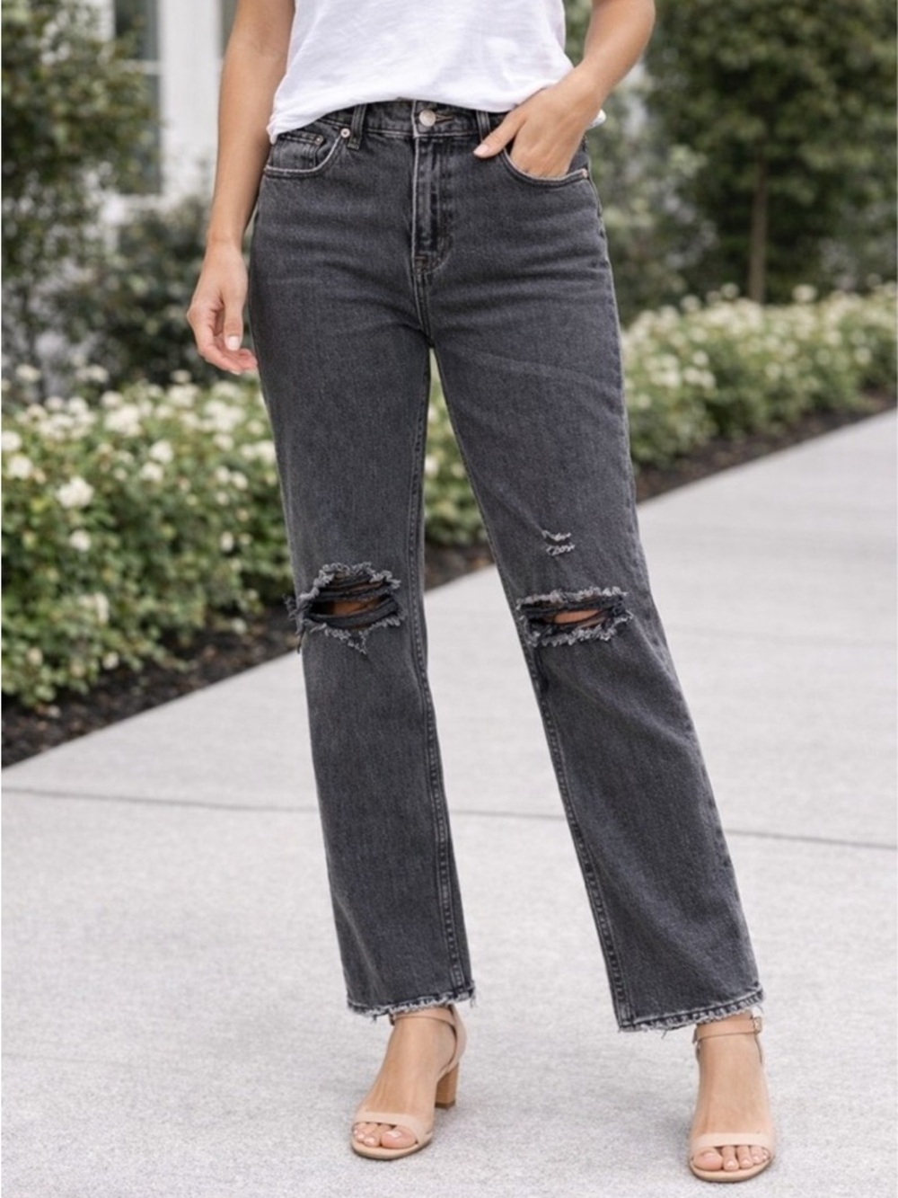 Abercrombie & Fitch Ultra High Rise Ankle Straight Black Distressed Raw Hem